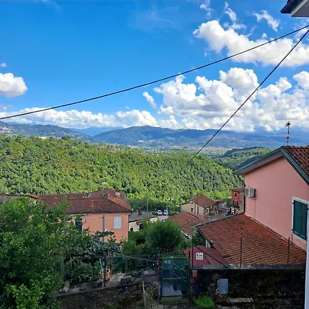 بيت للعطل La Luna Di Bastremoli -near Cinque Terre La Spezia